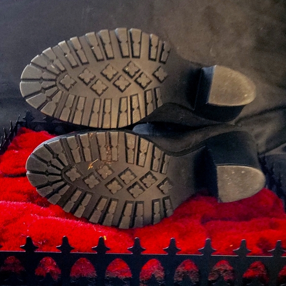 Black booties, guess, fashion, designer, travel, casual, party, women - Picture 5 of 8